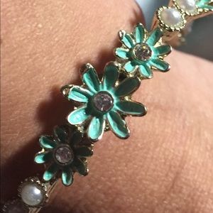 Vintage Bangle w/enamel light green flowers&pearls